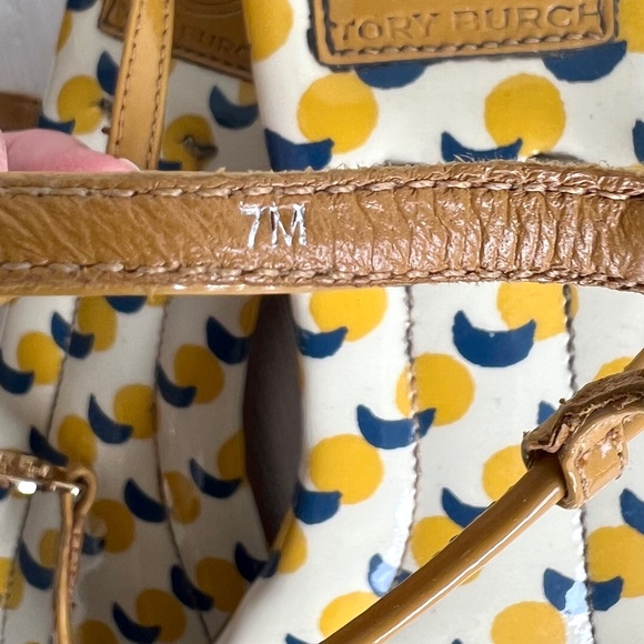 TORY BURCH Emmy Lemon Print Thong Sandals - 7M - Picture 6 of 7